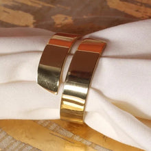 Load image into Gallery viewer, The Winston Napkin Ring Set In Gold
