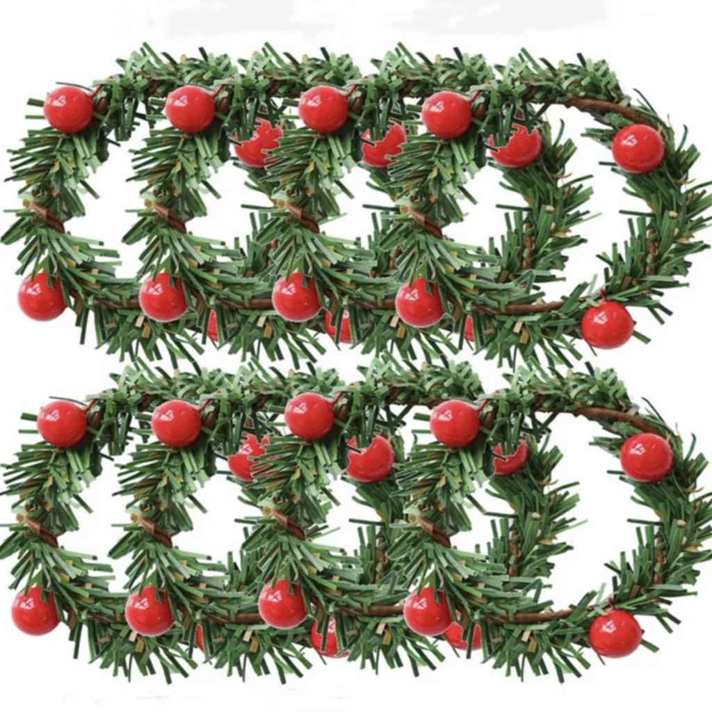 The Mistletoe Set of Eight Napkin Rings