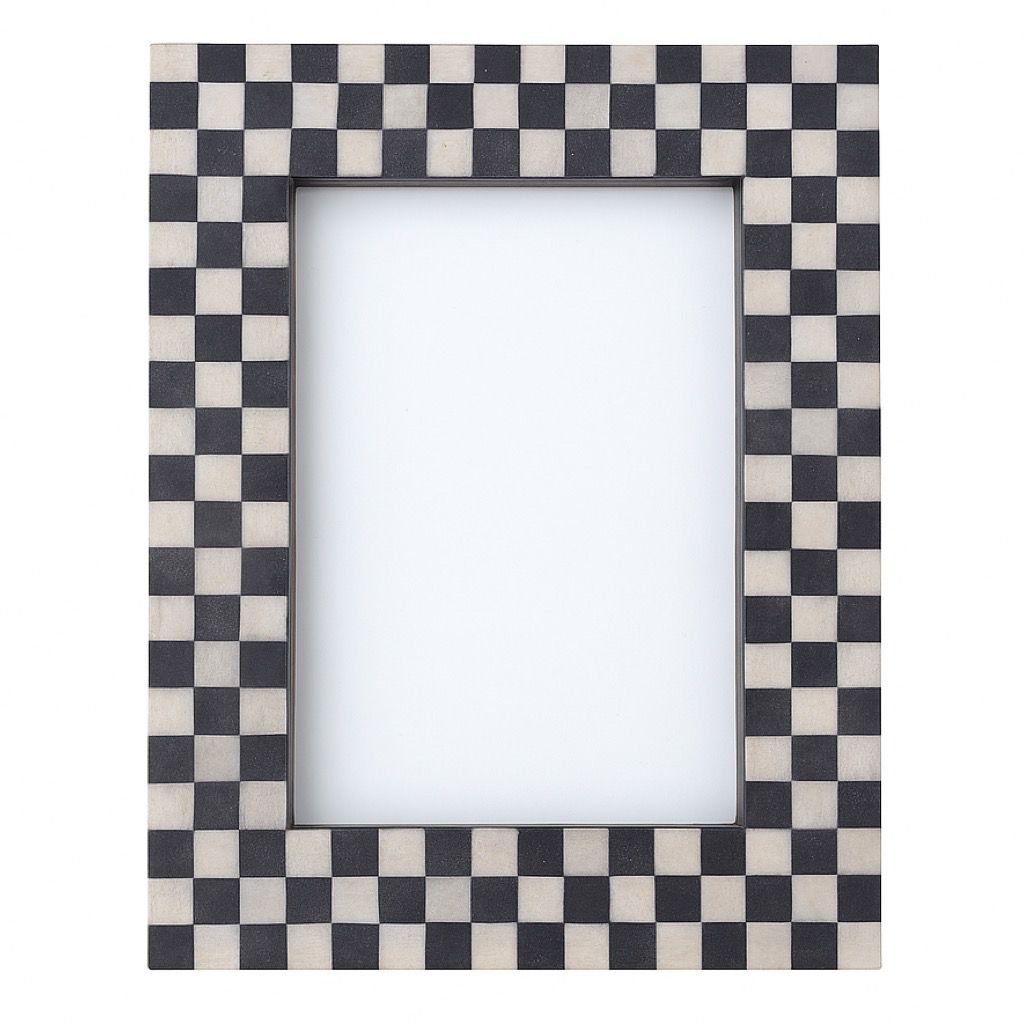 The Noir Checkered Frame