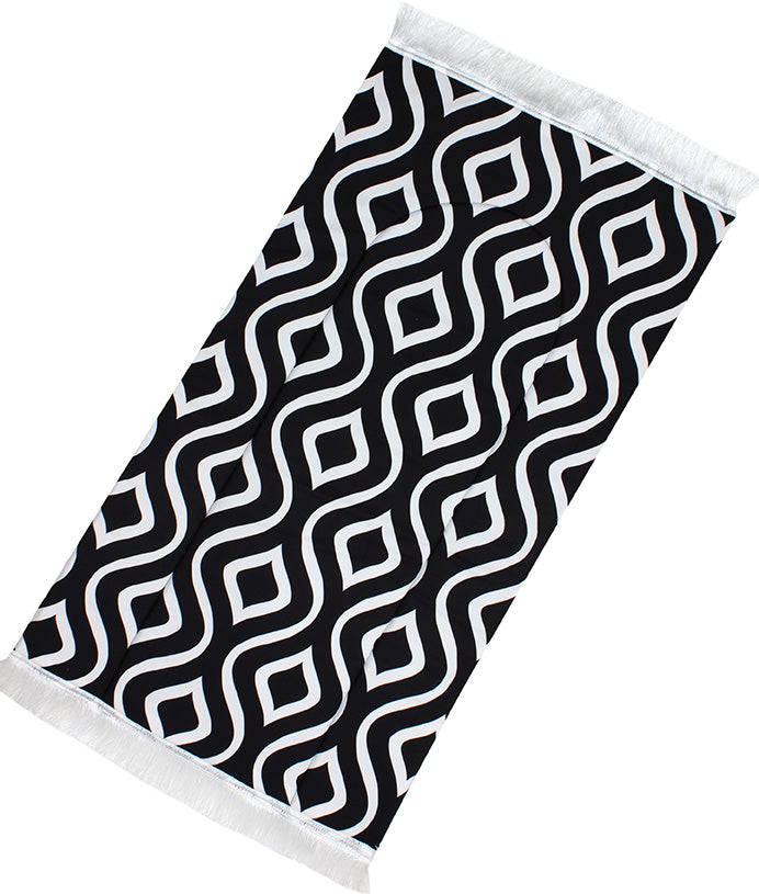 The Comfort Padded Prayer Carpet In Black & White