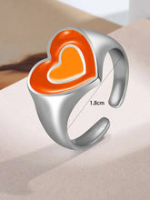 Load image into Gallery viewer, Swirl Heart Ring
